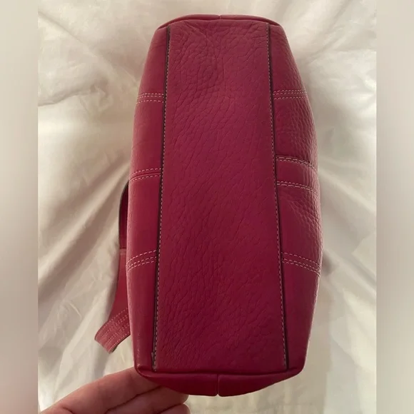 Vintage Fuchsia Hamilton Coach Leather Bag - Picture 8 of 15